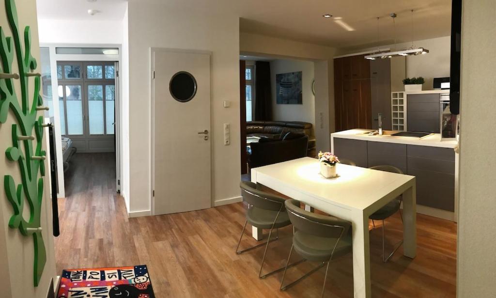 Exclusive Fewo In Warnemuende, 150M To The Beach, 2 Bathrooms, 2 Bedrooms, Sauna, Wifi And Much More. Ρόστοκ Εξωτερικό φωτογραφία